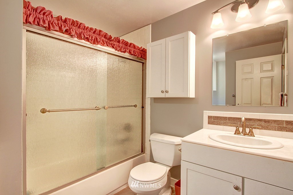 730 Logan Road Lynnwood, WA 98036 - Photo 9 of 16 Gallery Image 9