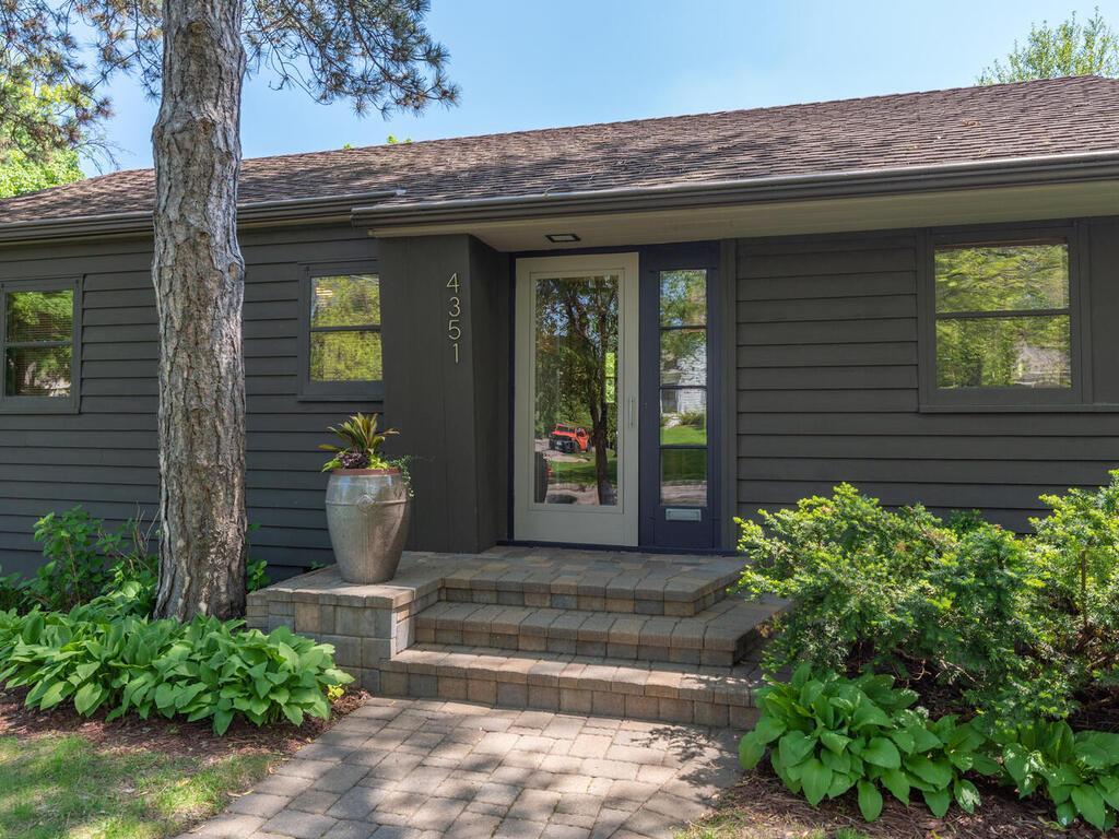 4351 Mackey Avenue St. Louis Park, MN 55424 - Photo 2 of 25