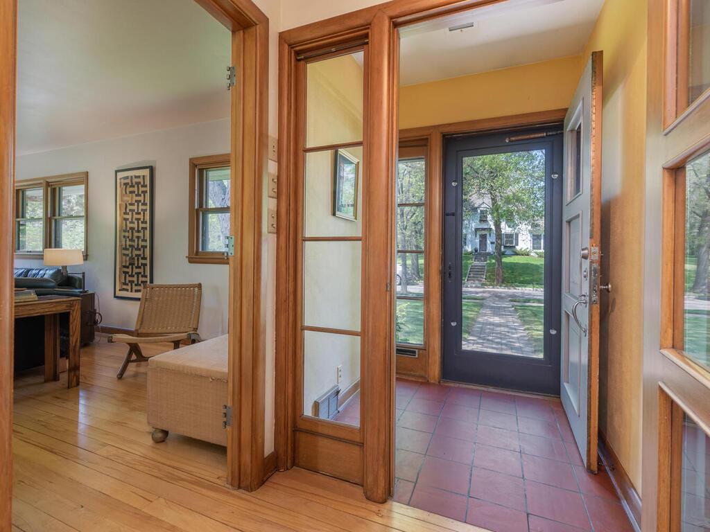 4351 Mackey Avenue St. Louis Park, MN 55424 - Photo 3 of 25