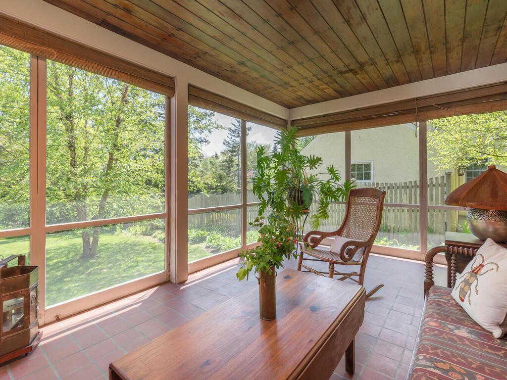 4351 Mackey Avenue St. Louis Park, MN 55424 - Photo 9 of 25