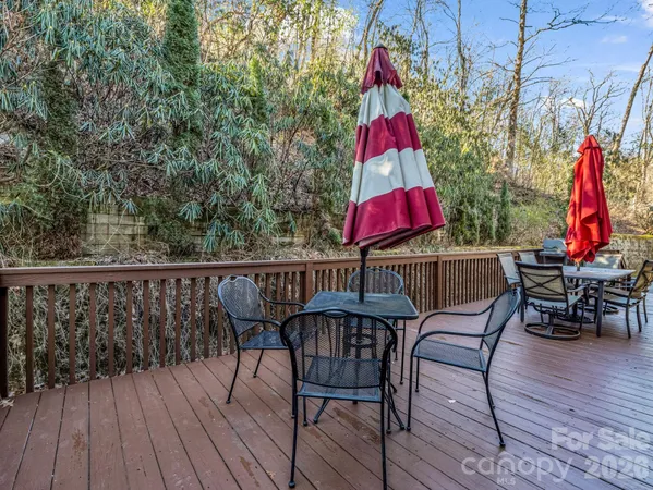 $550,000 | 108 Nuthatch Trace, Brevard, NC 28712