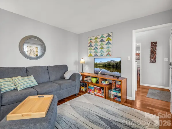 $550,000 | 108 Nuthatch Trace, Brevard, NC 28712