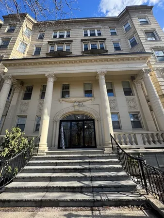 $4,600 | 74 Fenway, Unit 46, Boston, MA 02115