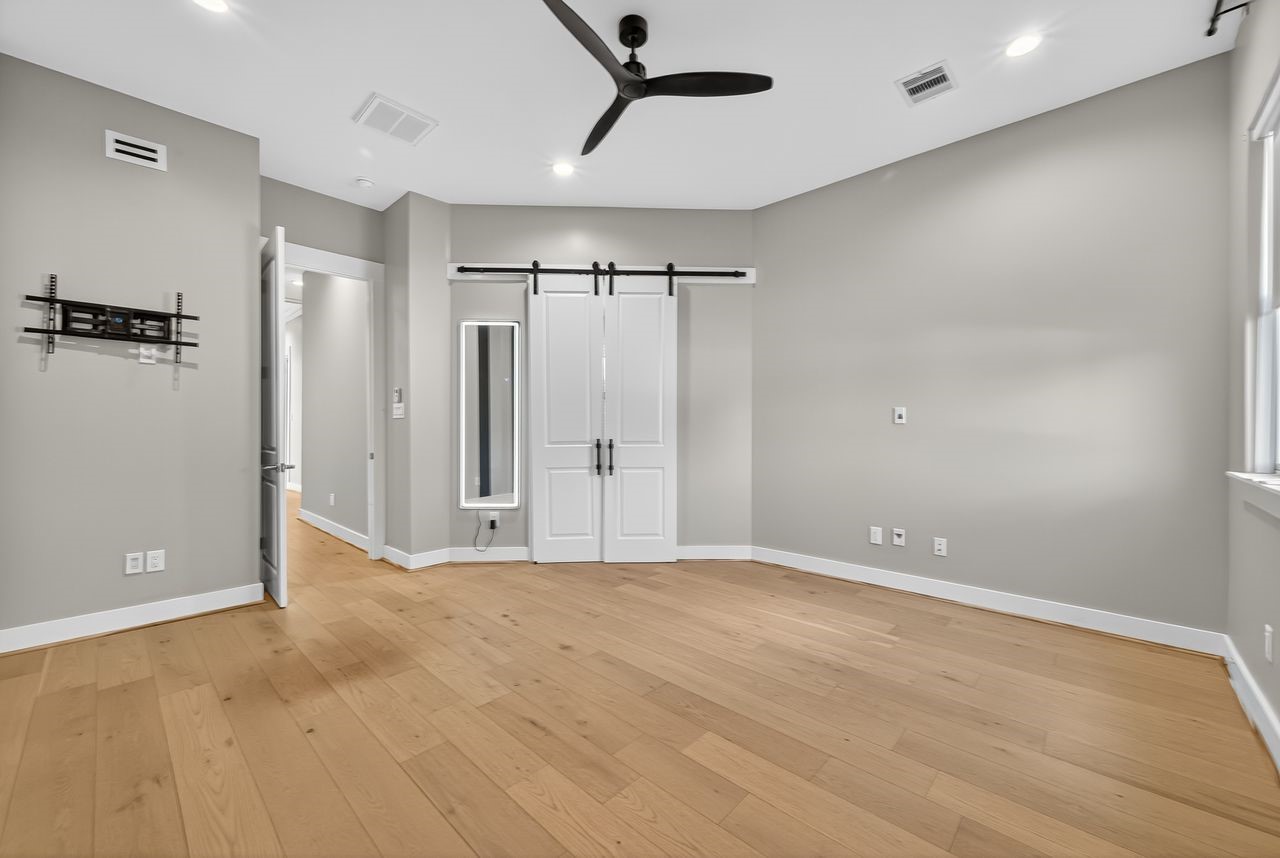 4508 Hardy Street, Unit B Houston, TX 77009 - Photo 28 of 40 a view of an empty room