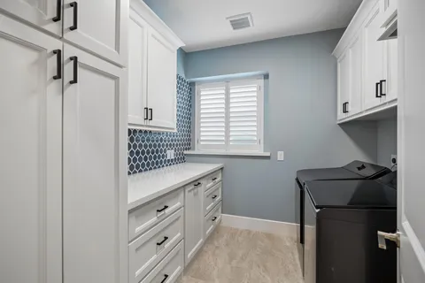 $700,000 | 6315 Collina Springs Court, Houston, TX 77041