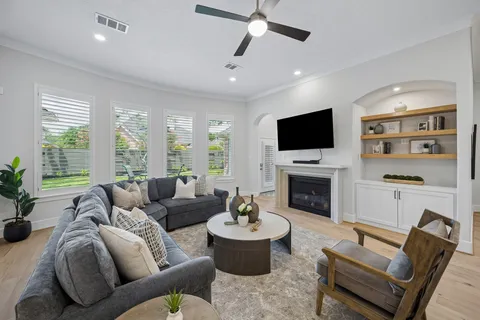 $700,000 | 6315 Collina Springs Court, Houston, TX 77041