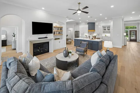 $700,000 | 6315 Collina Springs Court, Houston, TX 77041