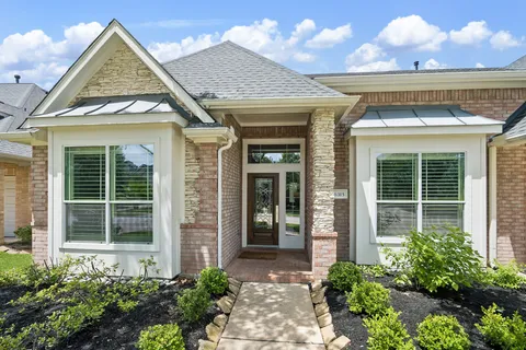 $700,000 | 6315 Collina Springs Court, Houston, TX 77041