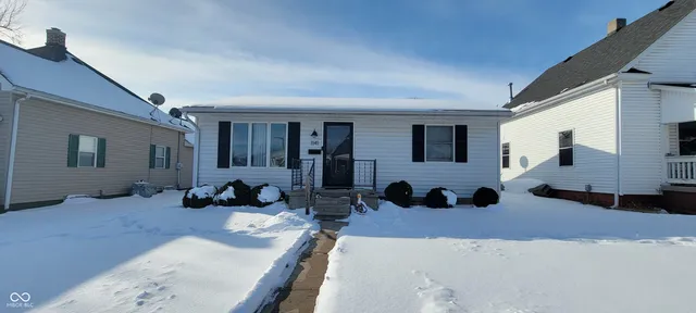 $110,000 | 1141 South 3rd Street, Clinton, IN 47842