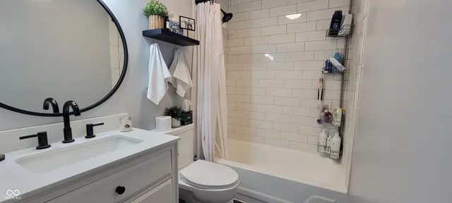 $110,000 | 1141 South 3rd Street, Clinton, IN 47842