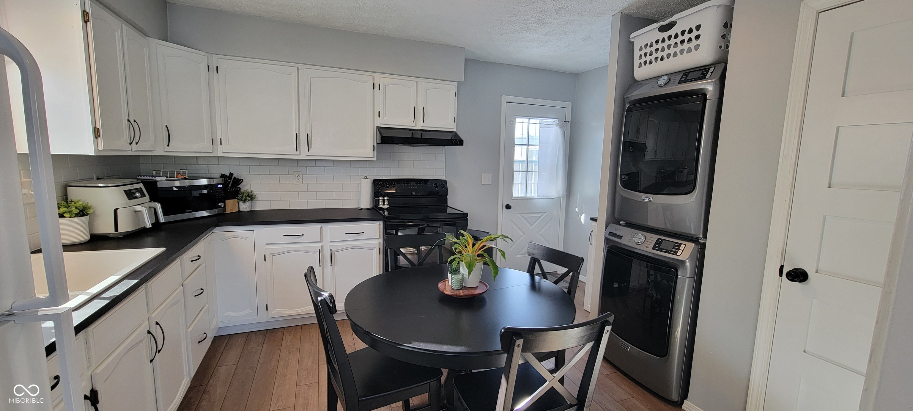 1141 South 3rd Street Clinton, IN 47842 - Photo 4 of 19