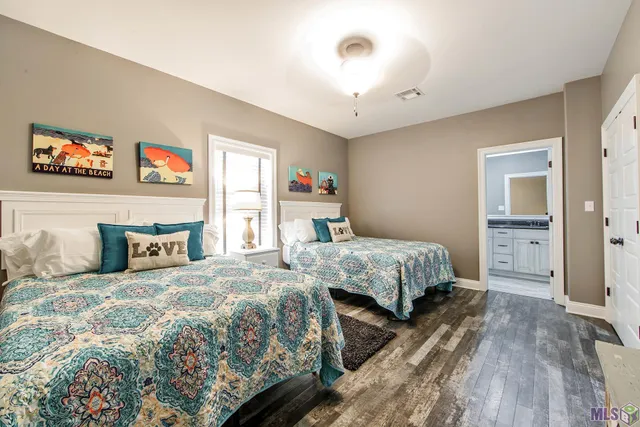 $1,125,000 | 2394 Highway 1, Grand Isle, LA 70358