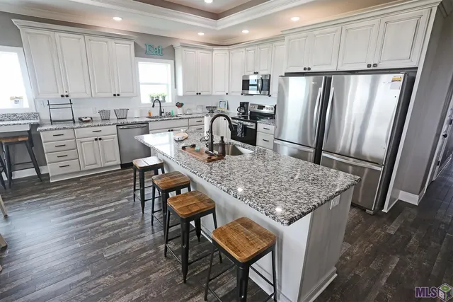 $1,125,000 | 2394 Highway 1, Grand Isle, LA 70358