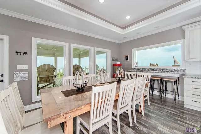 $1,125,000 | 2394 Highway 1, Grand Isle, LA 70358