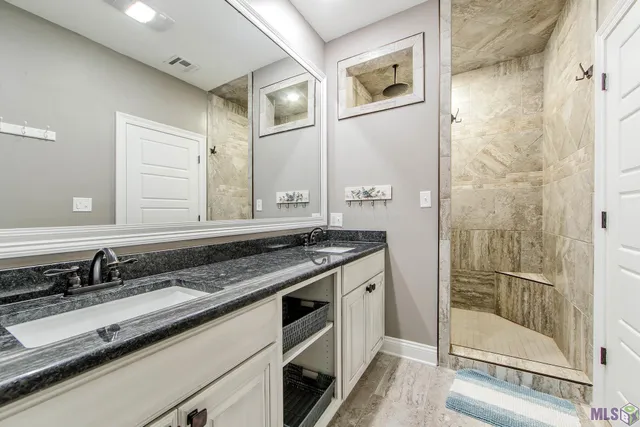 $1,125,000 | 2394 Highway 1, Grand Isle, LA 70358