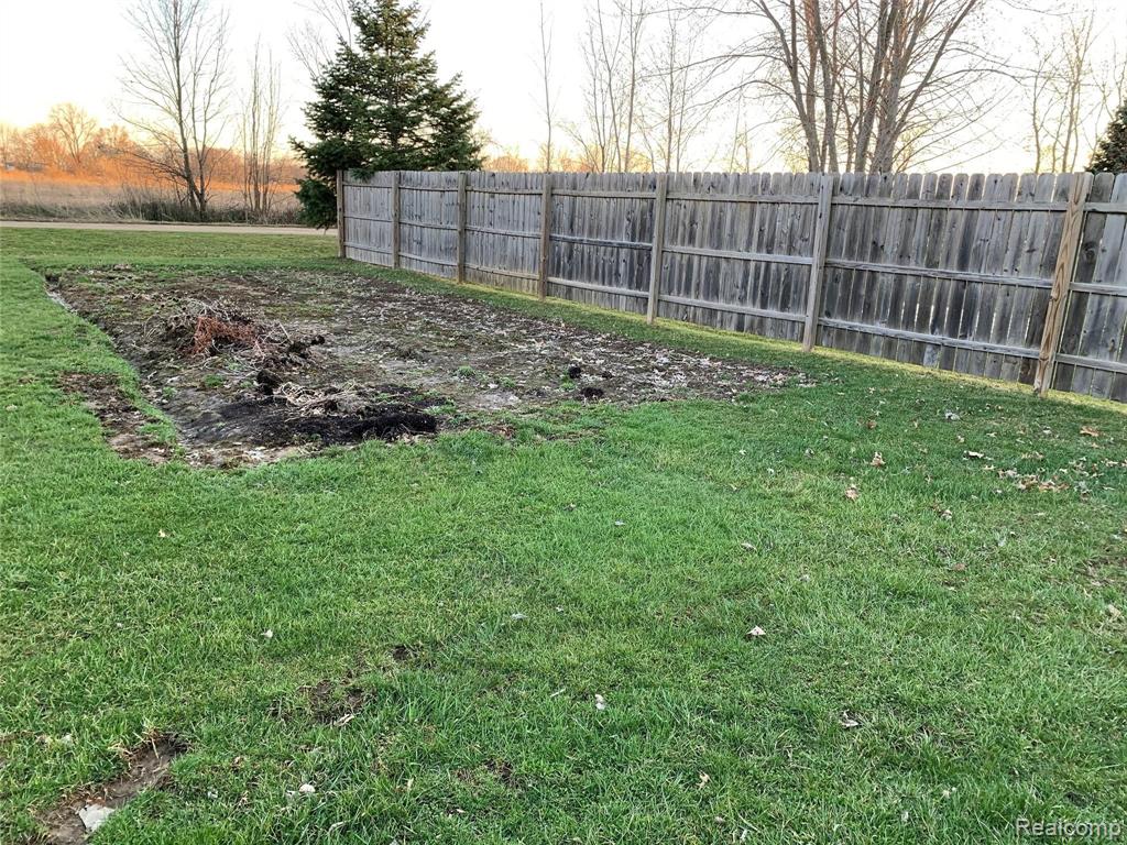 10497 Stelzer Road Howell, MI 48855 - Photo 28 of 31