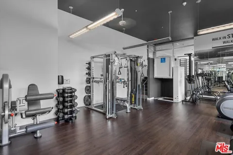 $2,100,000 | 310 Washington Boulevard, Unit 601, Marina del Rey, CA 90292