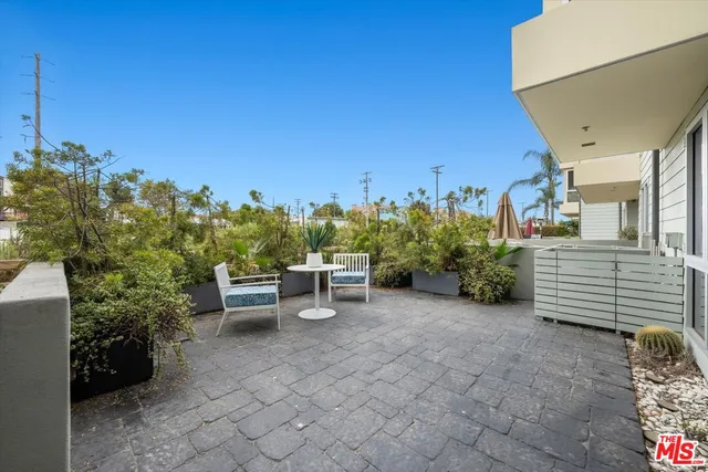 $2,100,000 | 310 Washington Boulevard, Unit 601, Marina del Rey, CA 90292