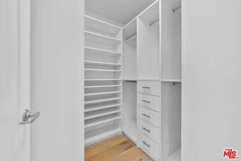 $2,100,000 | 310 Washington Boulevard, Unit 601, Marina del Rey, CA 90292