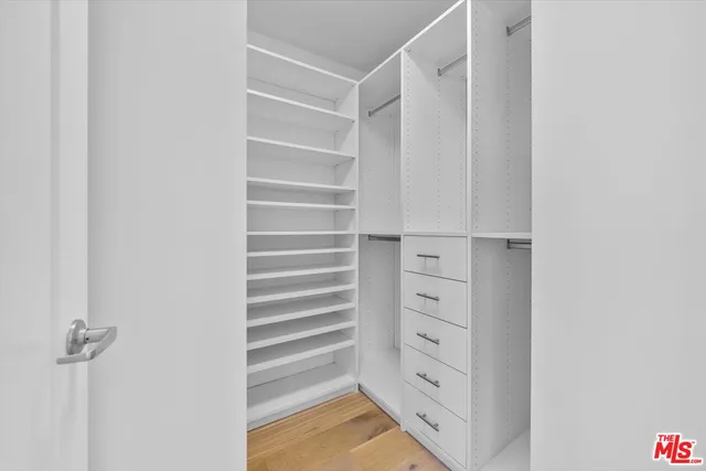 $2,100,000 | 310 Washington Boulevard, Unit 601, Marina del Rey, CA 90292