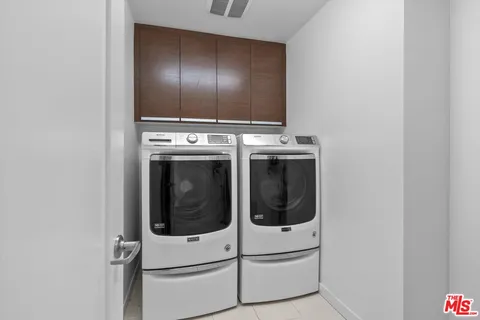 $2,100,000 | 310 Washington Boulevard, Unit 601, Marina del Rey, CA 90292