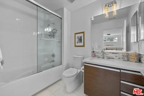 $2,100,000 | 310 Washington Boulevard, Unit 601, Marina del Rey, CA 90292