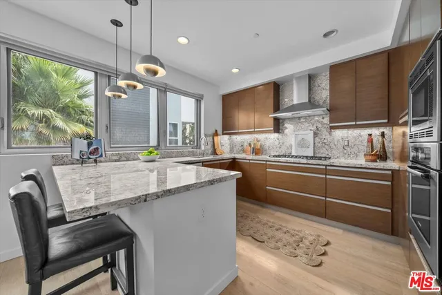 $2,100,000 | 310 Washington Boulevard, Unit 601, Marina del Rey, CA 90292