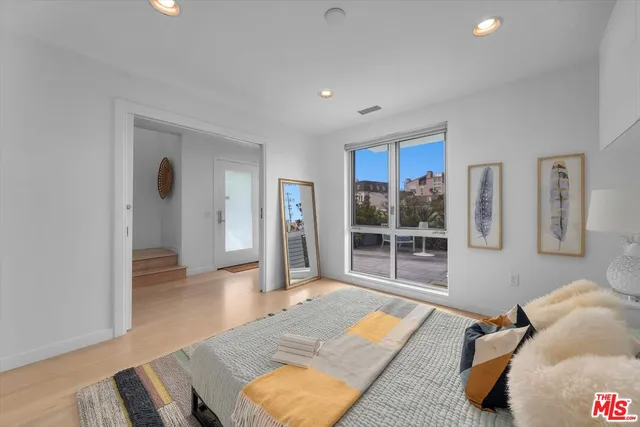 $2,100,000 | 310 Washington Boulevard, Unit 601, Marina del Rey, CA 90292
