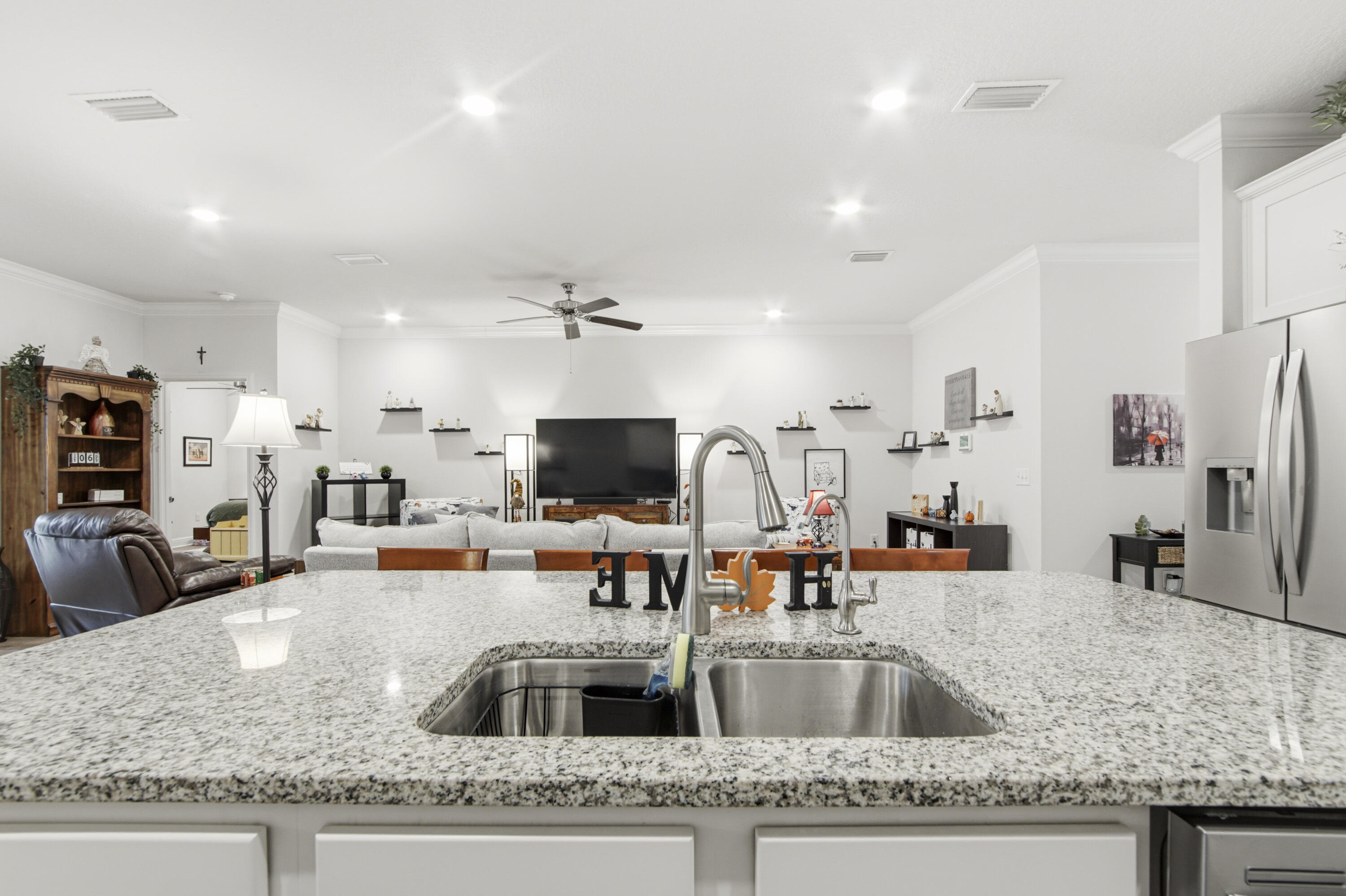 60 Dusky Way Freeport, FL 32439 - Photo 5 of 89 60 Dusky Way