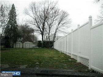535 South Maple Avenue Maple Shade, NJ 08052 - Photo 3 of 11 Exterior Back