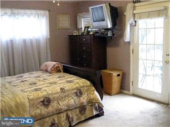 535 South Maple Avenue Maple Shade, NJ 08052 - Photo 7 of 11 Gallery Image 7