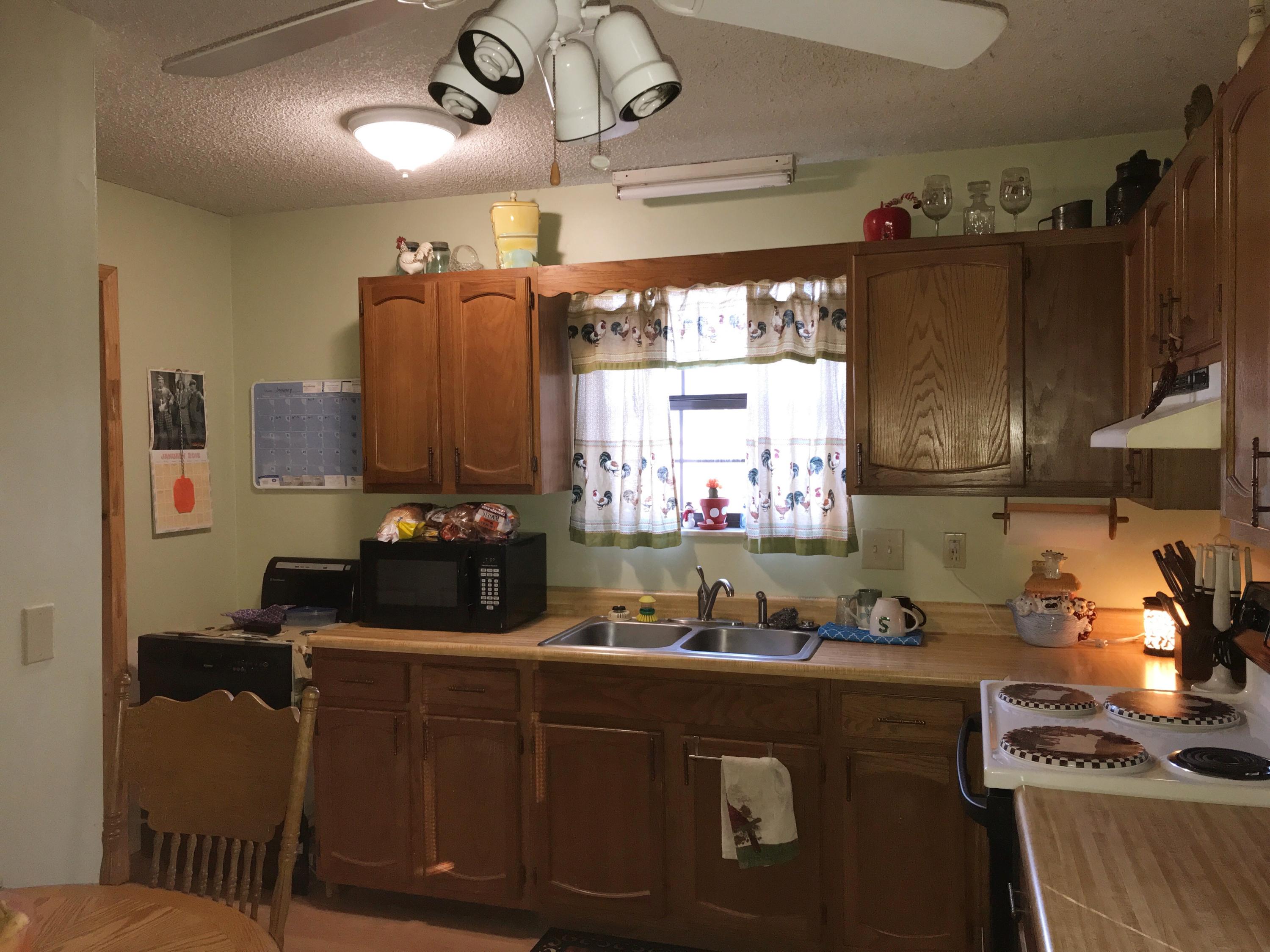 140 Eleazar Road Tellico Plains, TN 37385 - Photo 5 of 21 IMG-0177 (1)