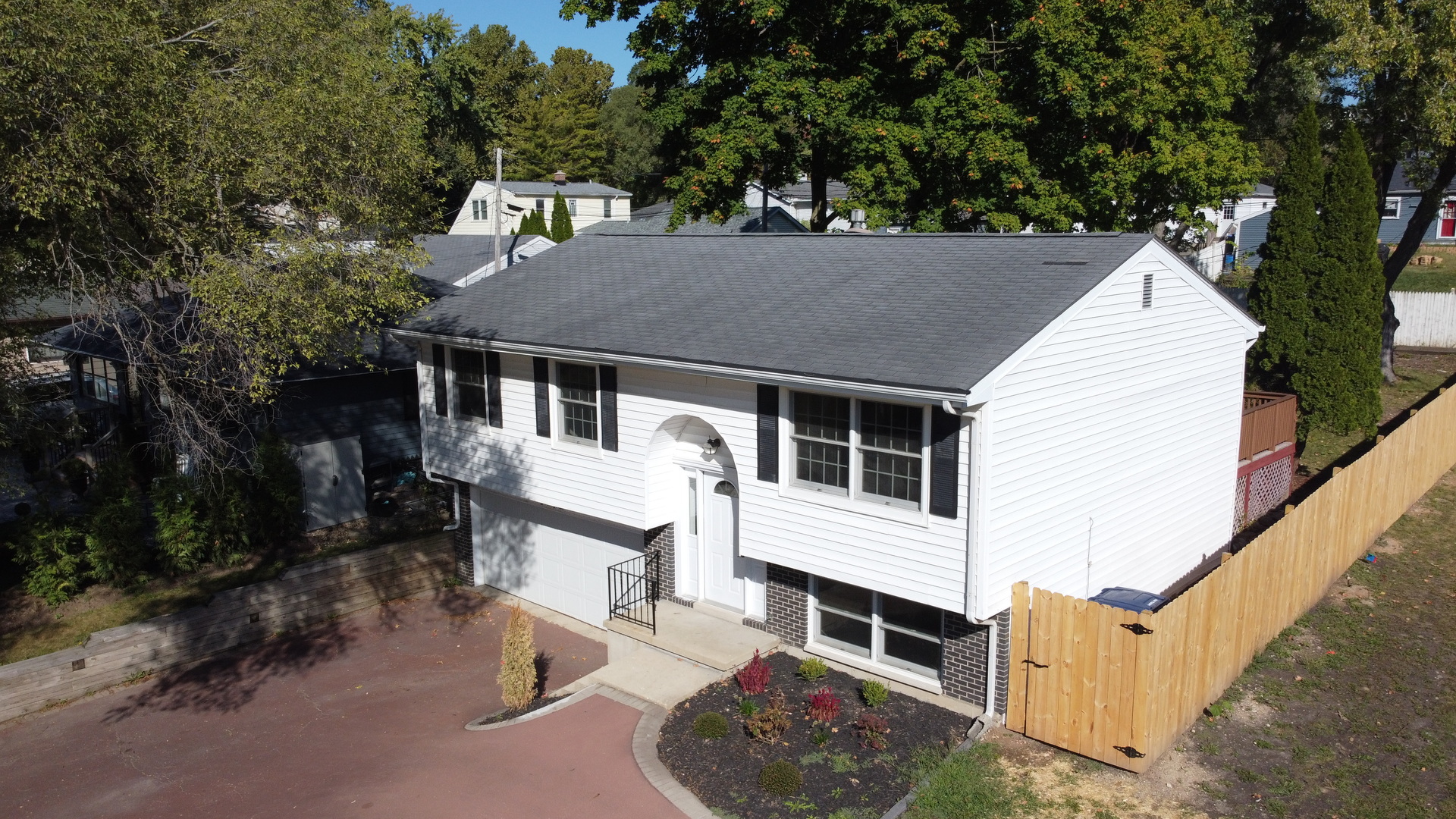 839 North Bennett Street Geneva, IL 60134 - Photo 27 of 33 a view of a house with a yard
