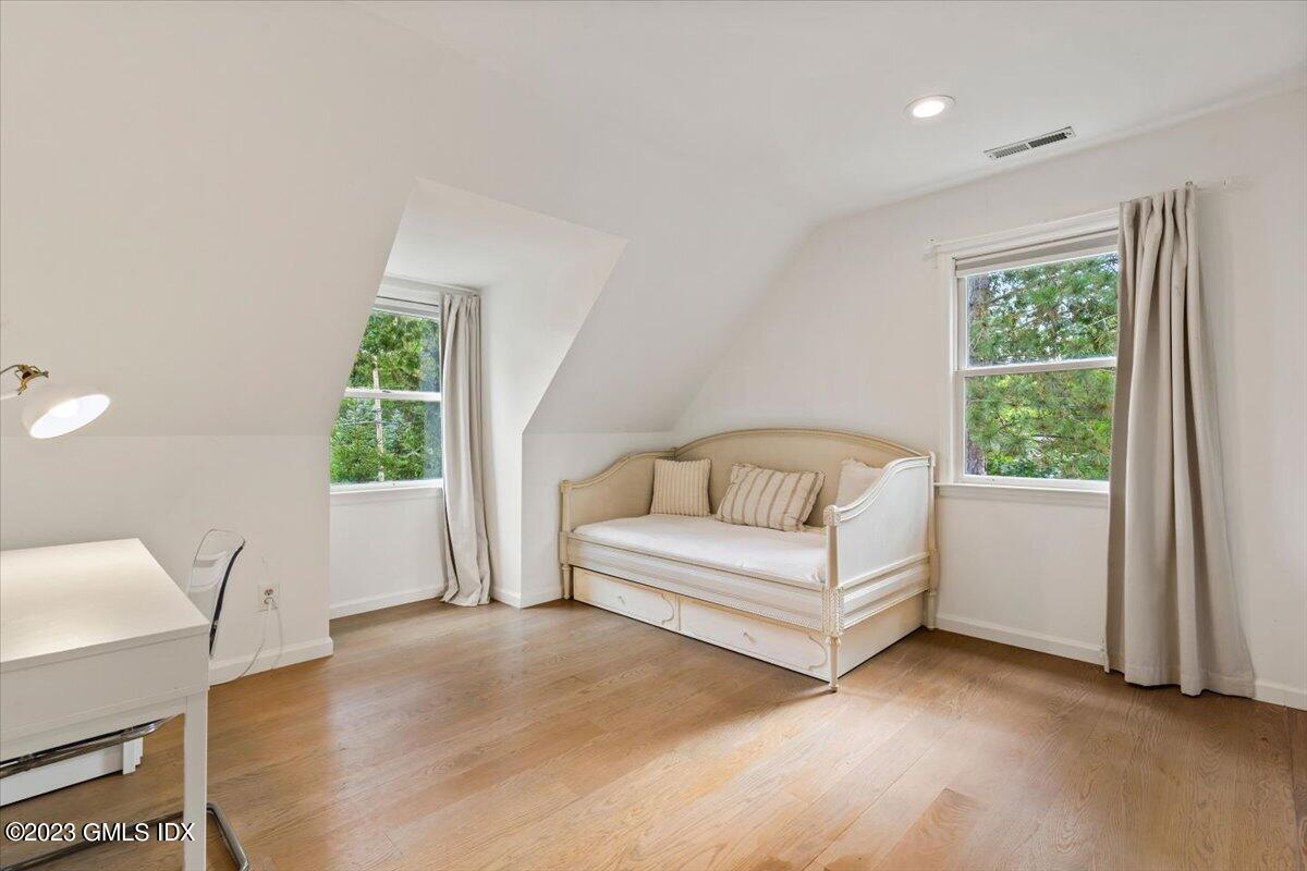 5 Sunshine Avenue Riverside, CT 06878 - Photo 23 of 35 22-64A4767a