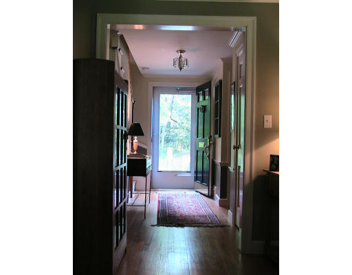 125 Elmwood Road Wellesley, MA 02481 - Photo 6 of 17