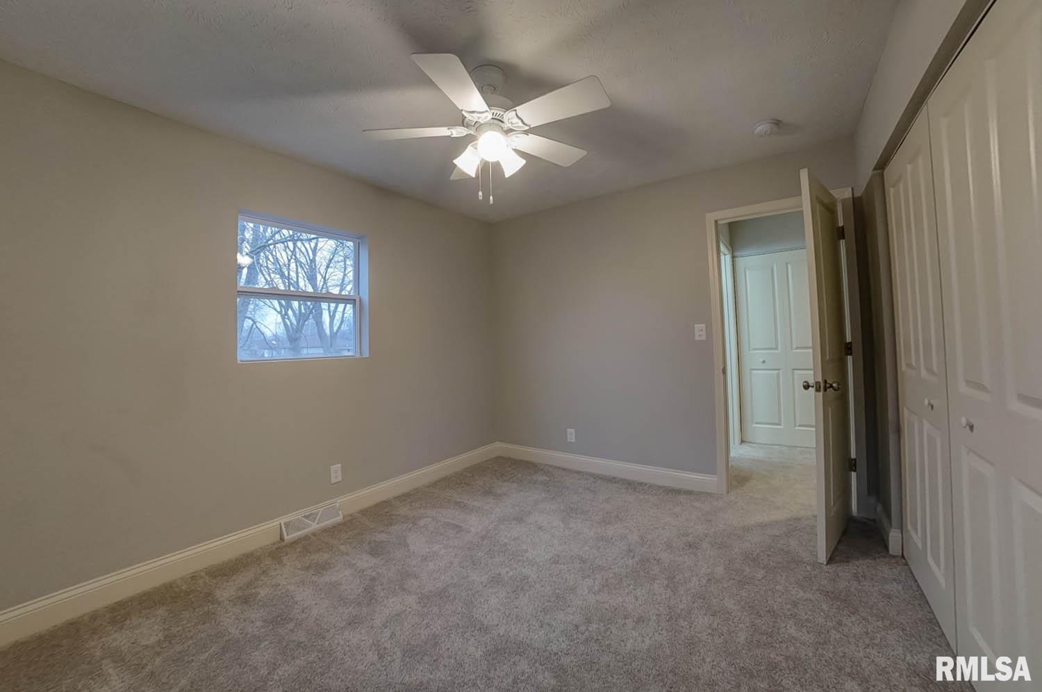 4005 South Milan Road Springfield, IL 62703 - Photo 14 of 50