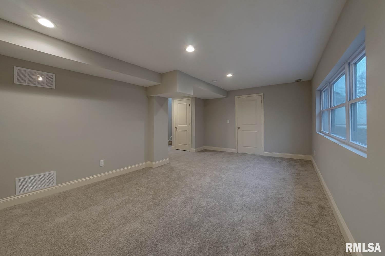 4005 South Milan Road Springfield, IL 62703 - Photo 33 of 50