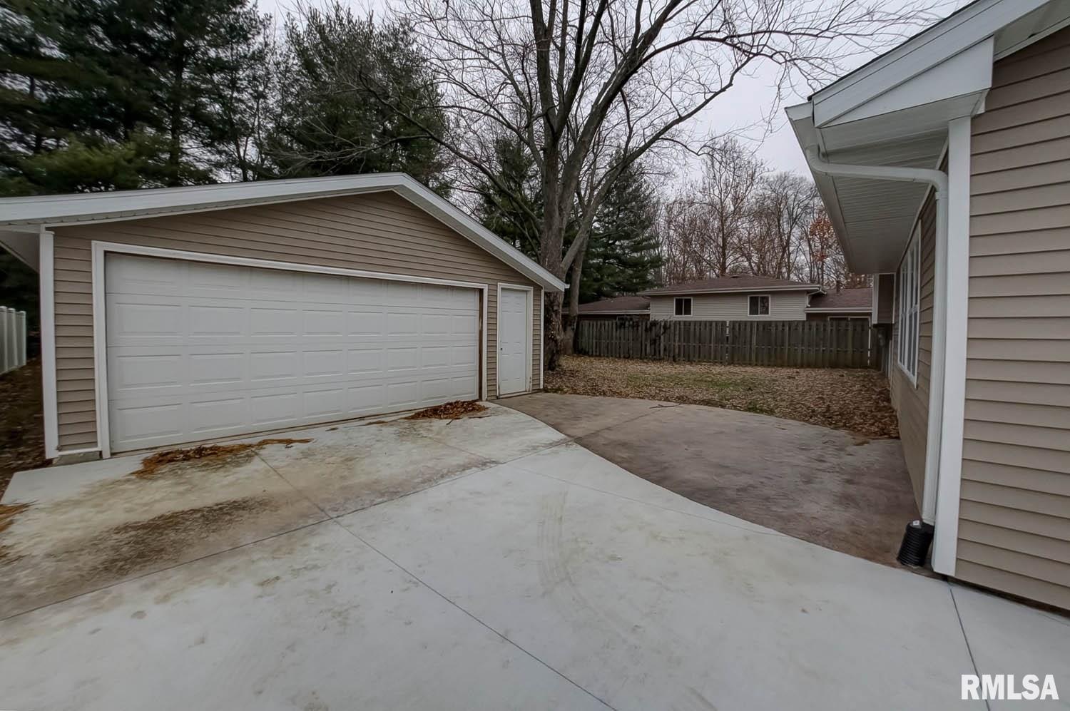 4005 South Milan Road Springfield, IL 62703 - Photo 6 of 50