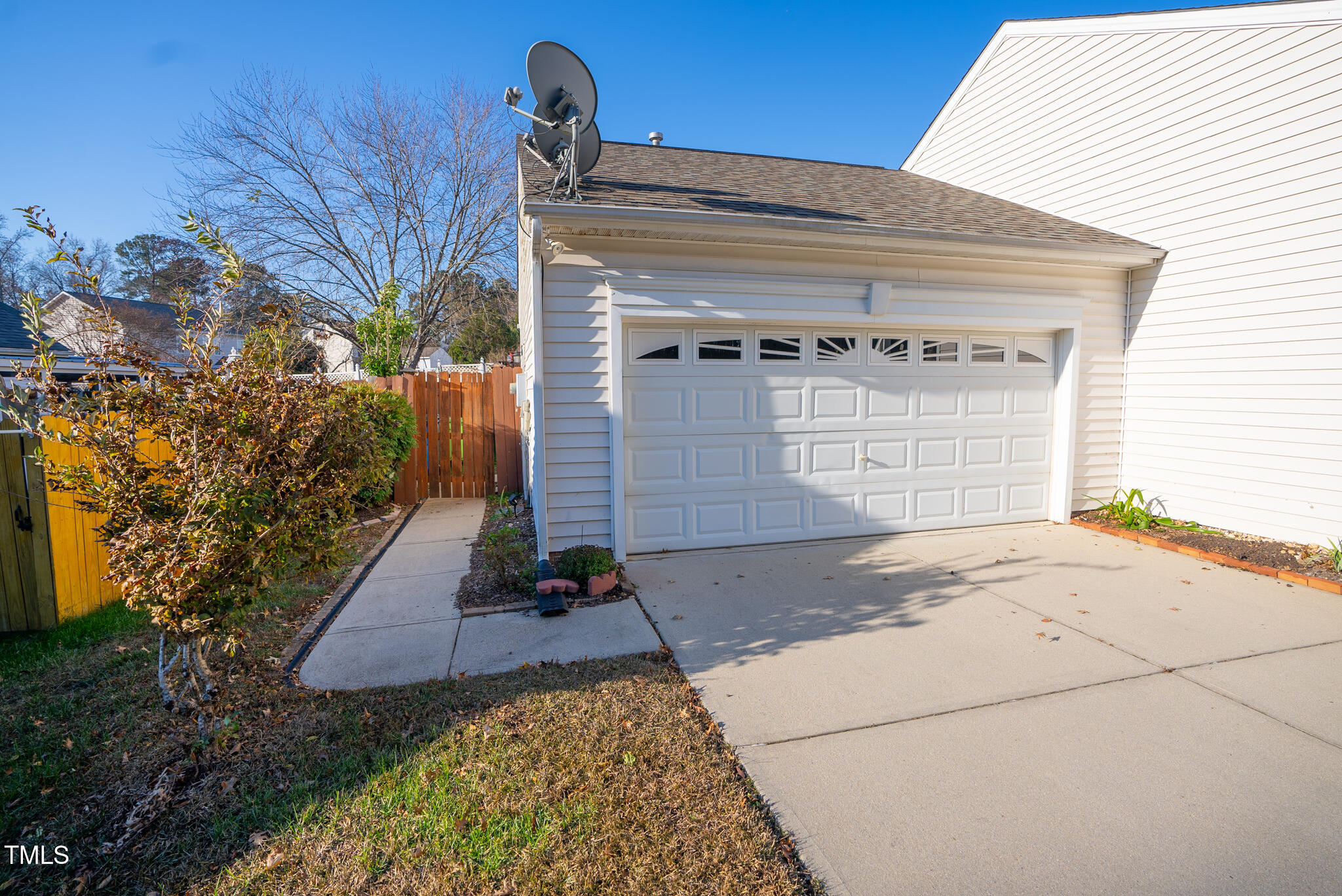 8325 Neuse Grove Lane Raleigh, NC 27616 - Photo 12 of 64 8325 Neuse Grove-15