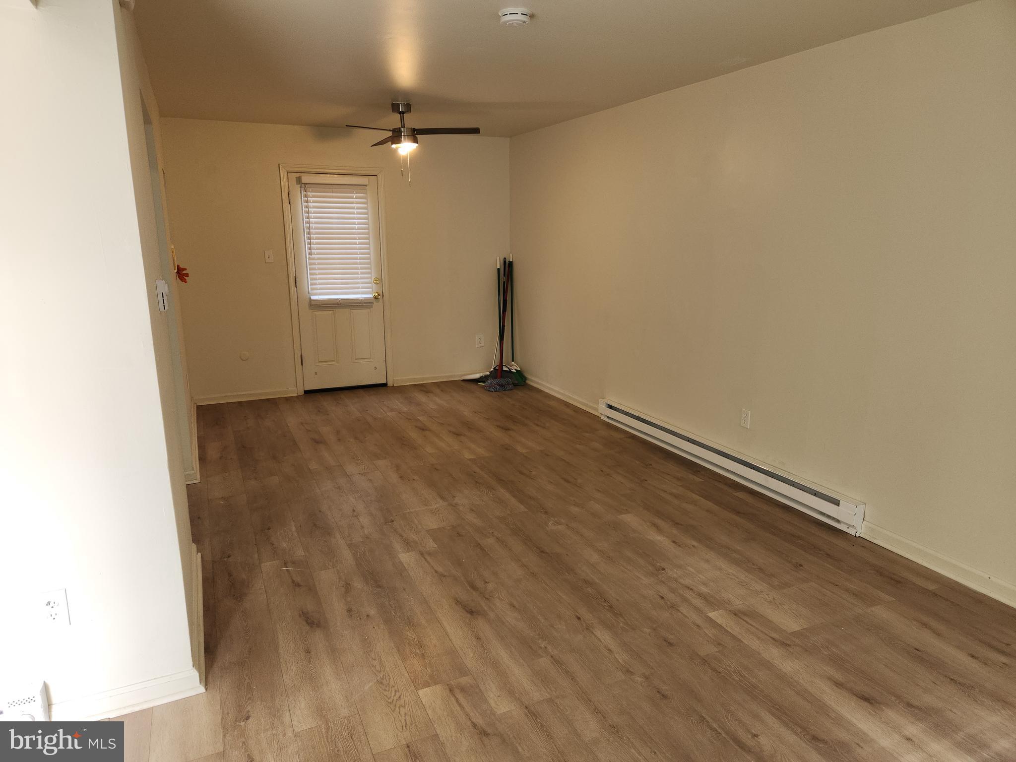 11 Thistleton Road Sicklerville, NJ 08081 - Photo 7 of 37 Gallery Image 7