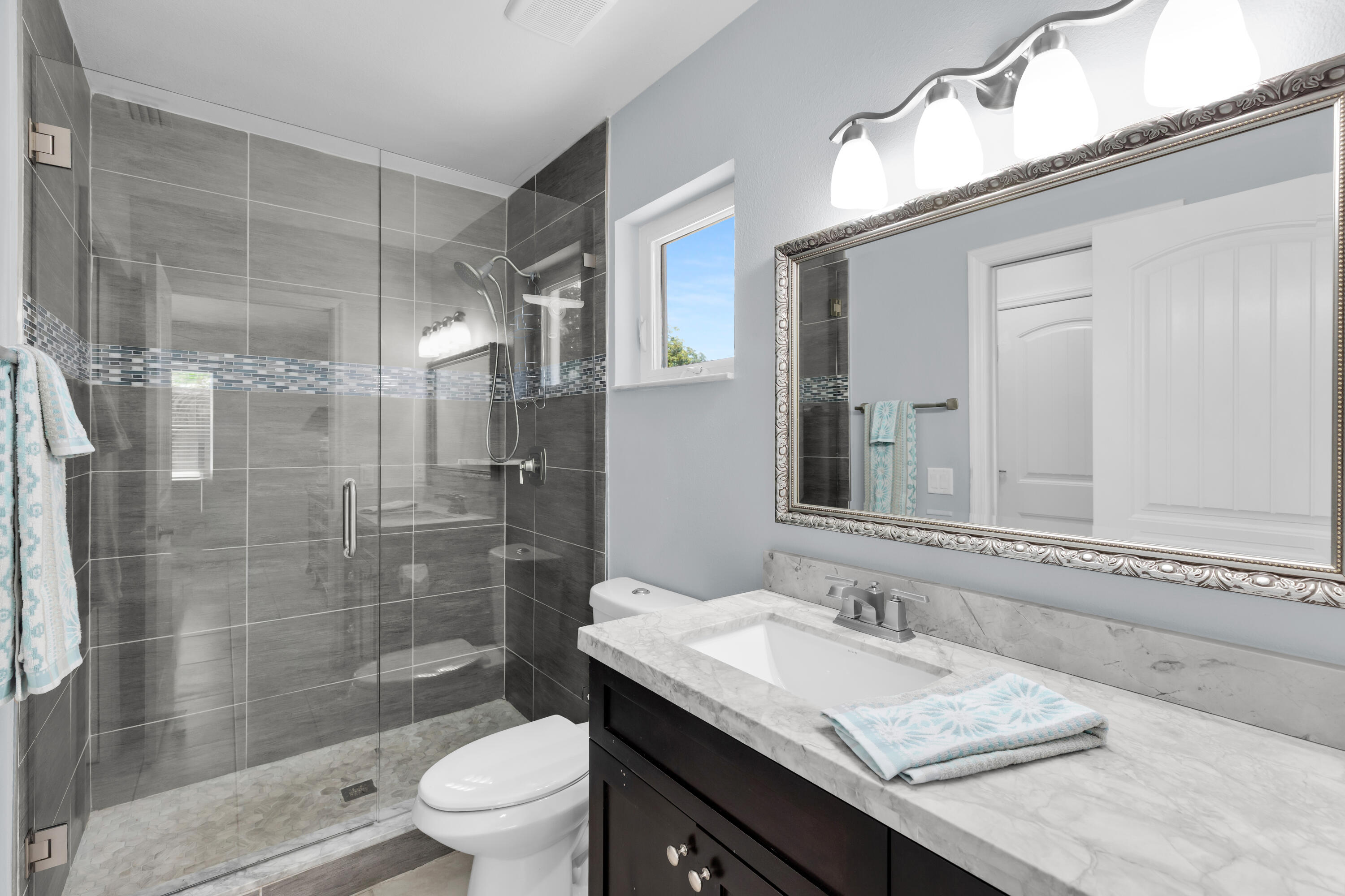417 3rd Street Key Largo, FL 33037 - Photo 45 of 64 46
