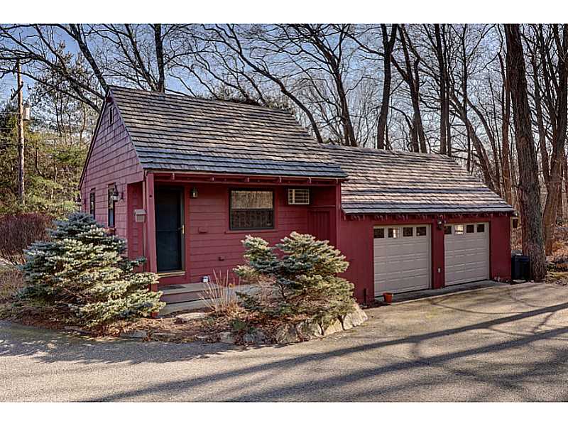 125 Howland Road East Greenwich, RI 02818 - Photo 24 of 25 Garage.