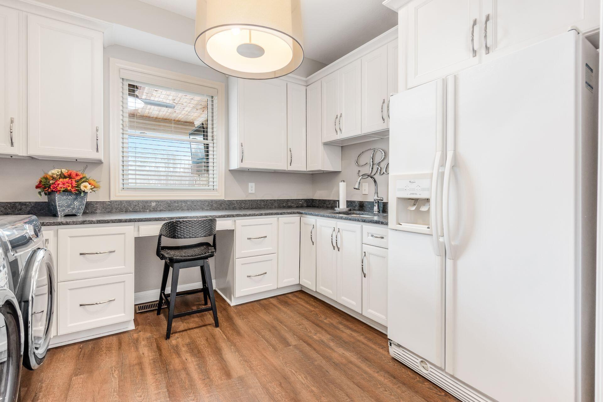 6861 Heverlo Road Sunbury, OH 43074 - Photo 26 of 104 Laundry Room