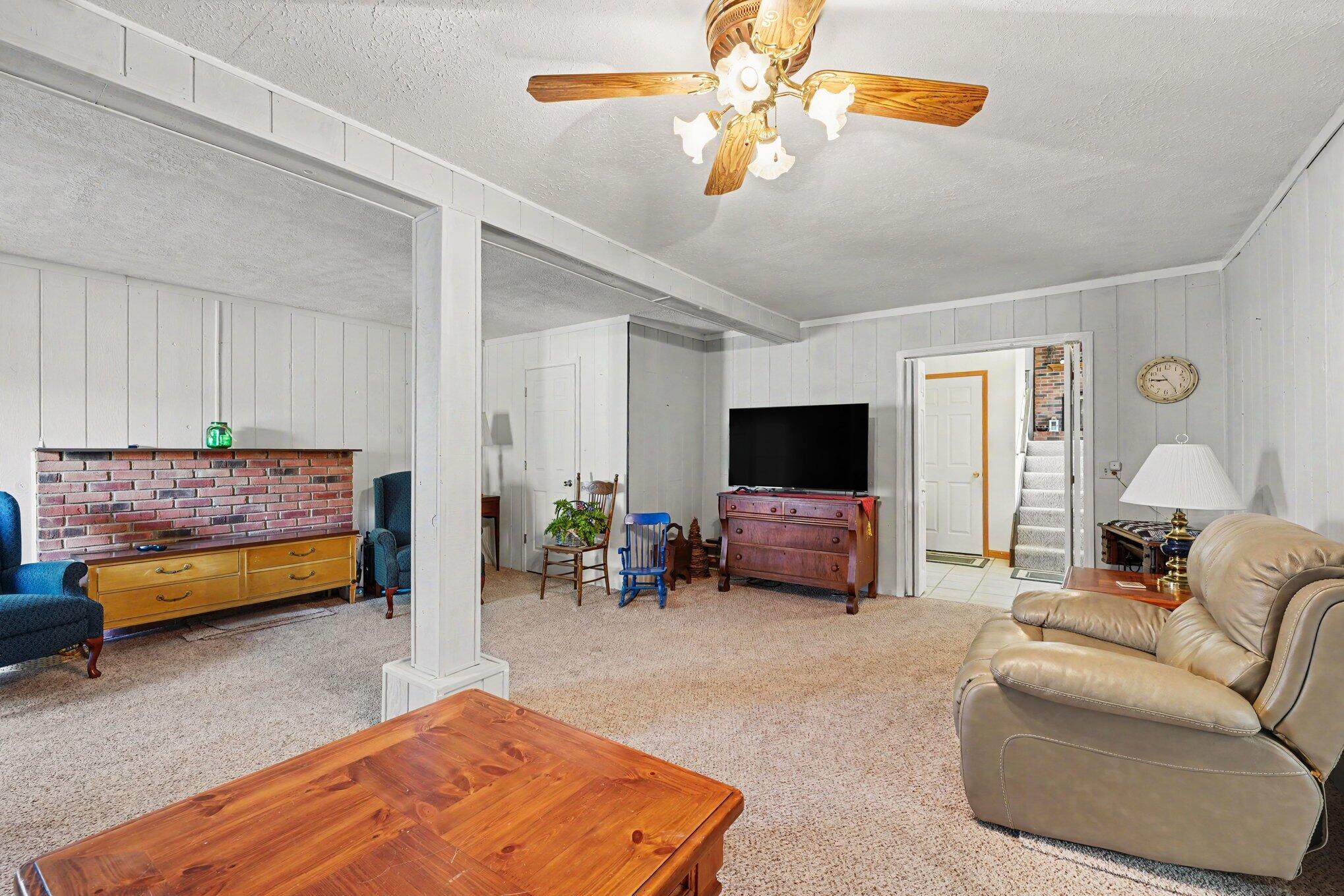 1186 Siry Road California, KY 41007 - Photo 29 of 43 029_file_1194