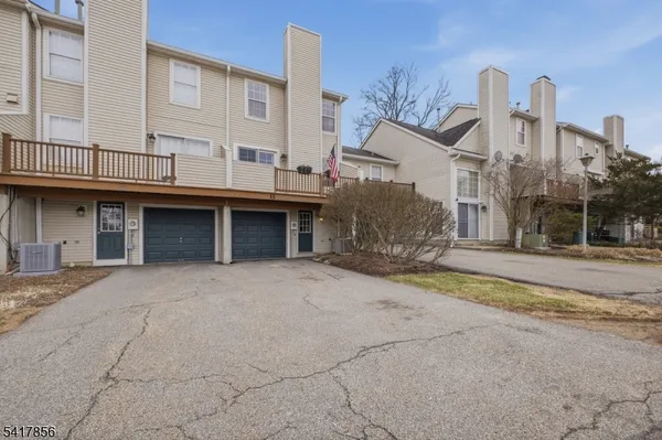 $290,000 | 11 Green Heron Drive, Hackettstown, NJ 07840