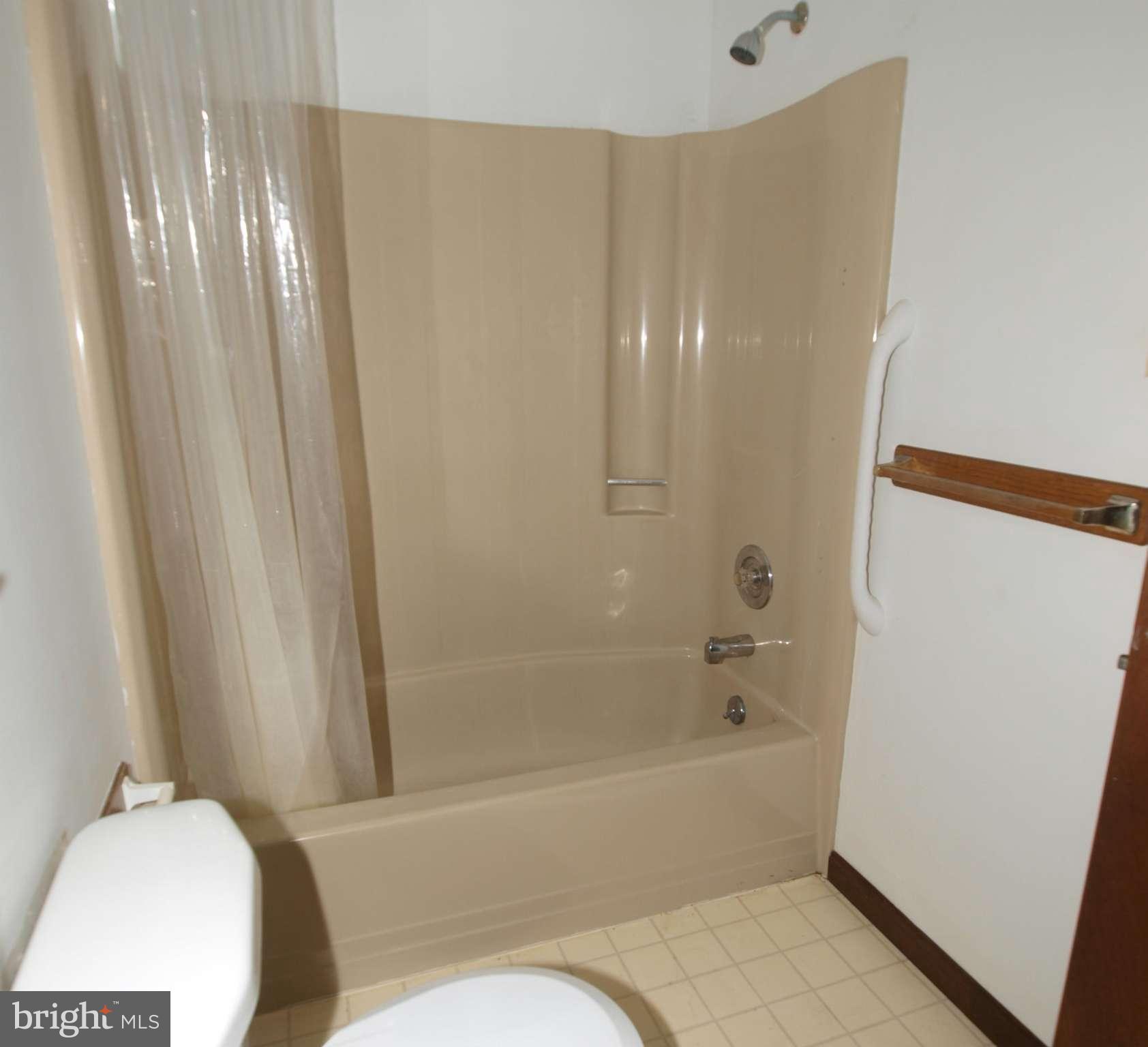 5275 Mackall Road St. Leonard, MD 20685 - Photo 27 of 29 Apartment Bath