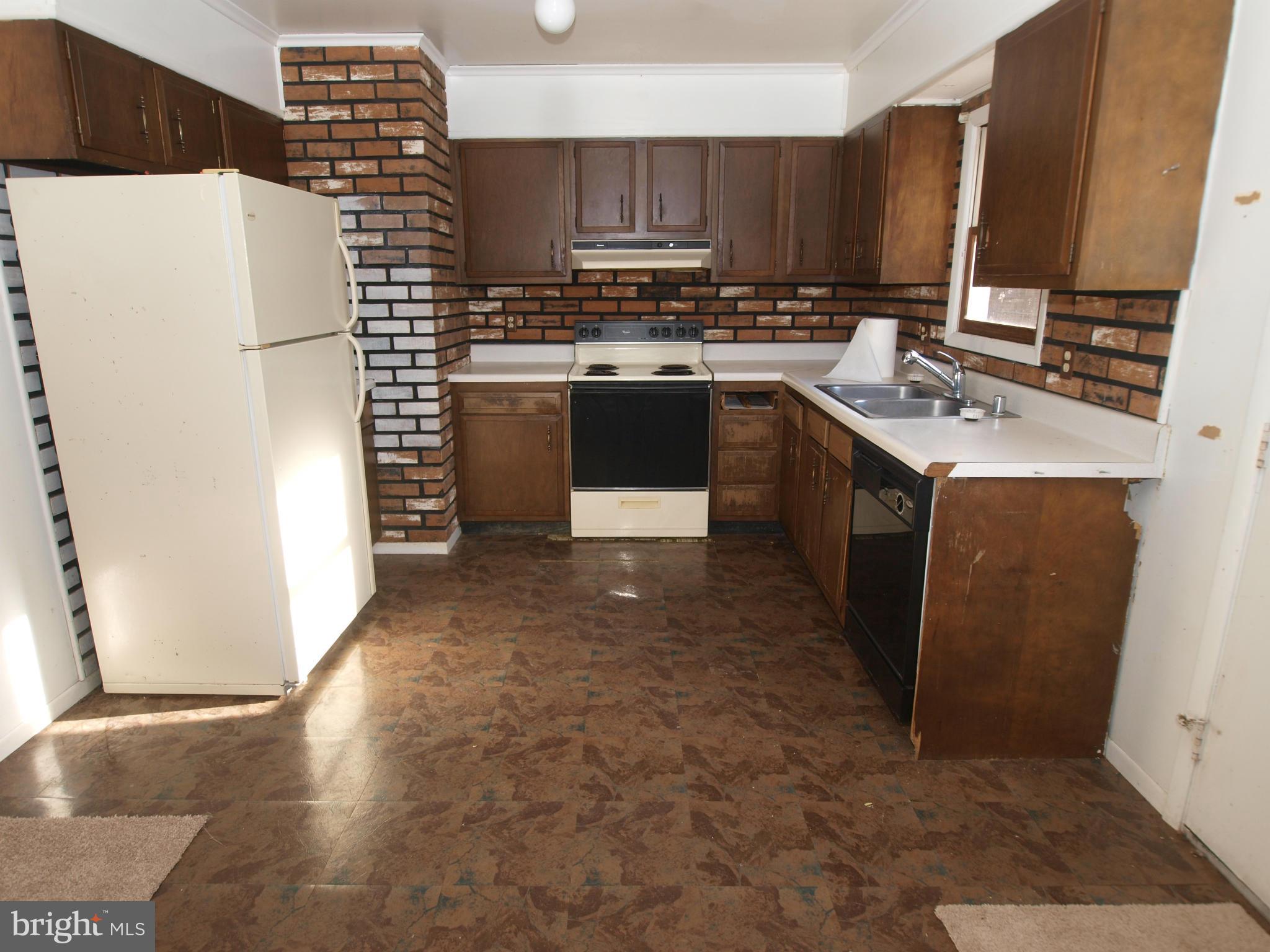 5275 Mackall Road St. Leonard, MD 20685 - Photo 8 of 29 Kitchen