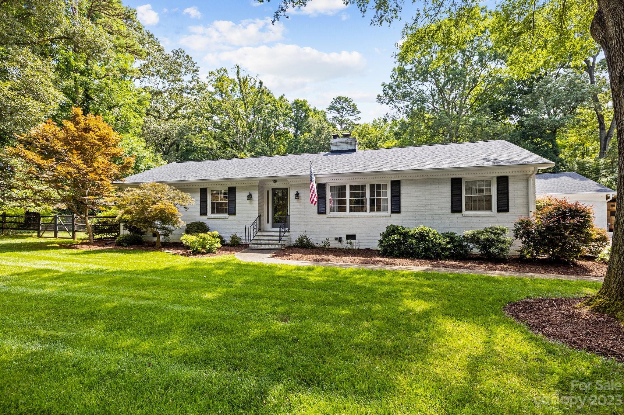 341 Bubbling Well Road Matthews, NC 28105 - Photo 2 of 46 Gallery Image 2