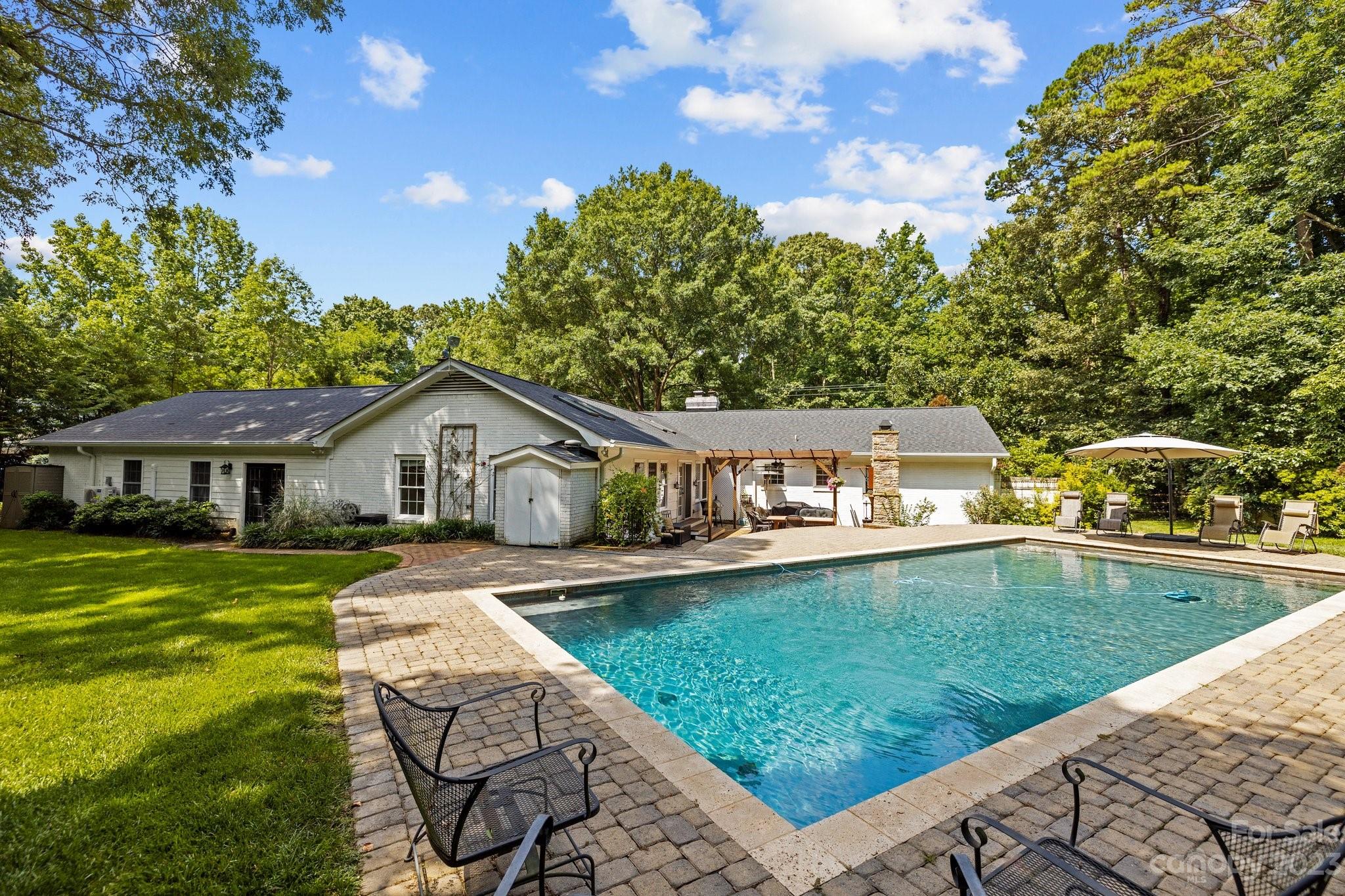341 Bubbling Well Road Matthews, NC 28105 - Photo 42 of 46 Gallery Image 42