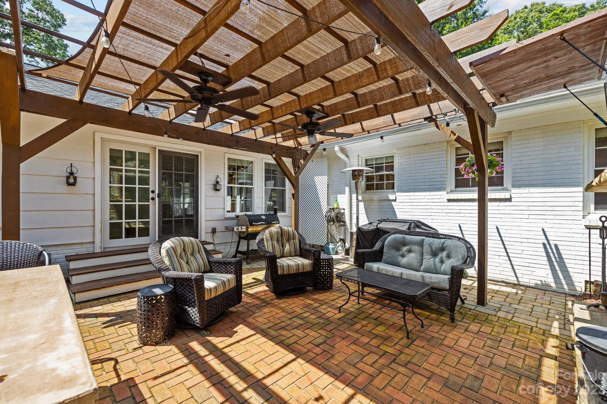 341 Bubbling Well Road Matthews, NC 28105 - Photo 45 of 46 Gallery Image 45